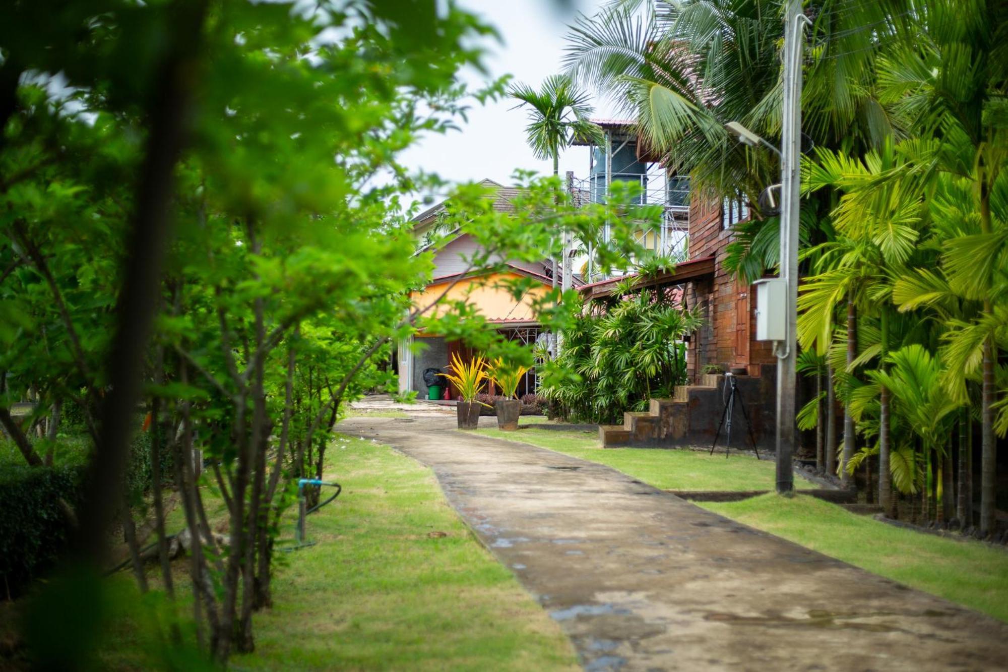 Phanumas Resort 치앙마이 외부 사진